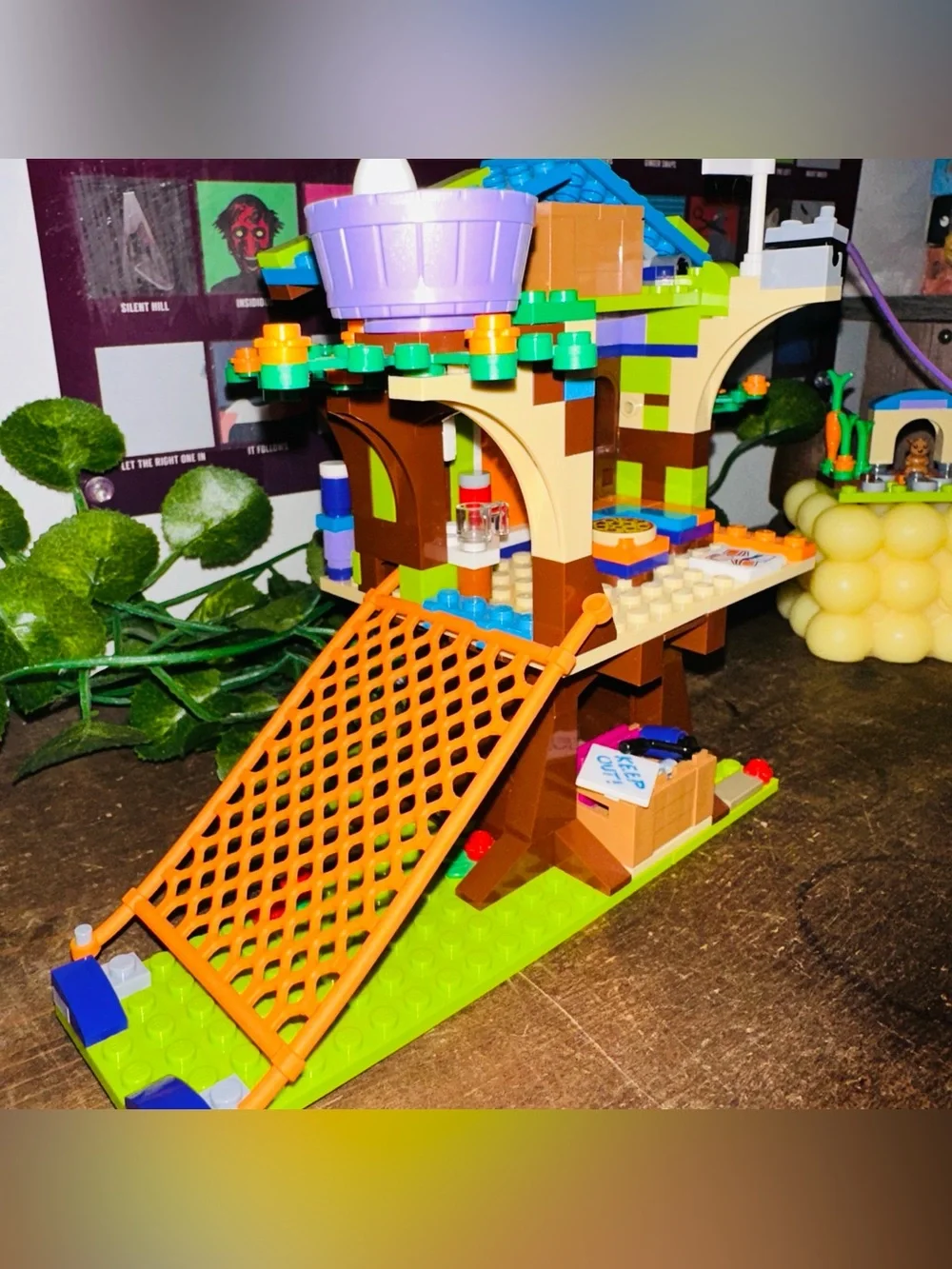 Lego Friends Mia’s Tree House 41335
